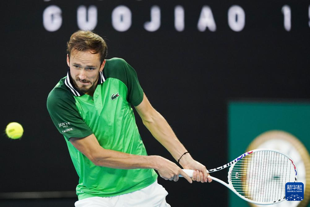 胡金秋跳起 胡金秋跳起